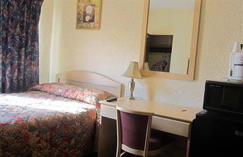 Traveler'S Hotel Salinas Bagian luar foto
